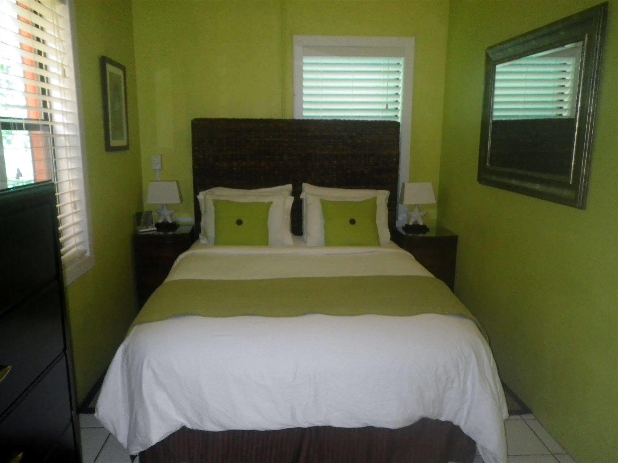 St. John Inn Cruz Bay Экстерьер фото